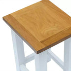 Table d'appoint compacte en chêne – Blanc et marron, aucun assemblage requis, 23,9 cm (l) × 26,9 cm (P) × 37,1 cm (H)