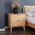 Table de chevet à 2 tiroirs – Fini bois naturel, MDF et bois d'hévéa, 25,25 po L × 26,5 po H